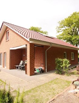 +++ Freiwerdene, neuwertige Doppelhaushälfte mit Carport in zentrumsnaher Lage von Bockhorn! +++ - Bockhorn (Niedersachsen)