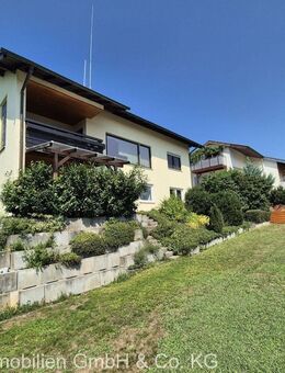 **Attraktives Mehrfamilienhaus mit Weitblick** - Reichenbach (Fils)