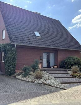 Freistehendes Zweifamilienhaus im Herzen vom Stadtteil Vardingholt-Kirche!!! - Rhede