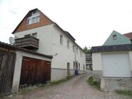Mehrfamilienhaus mit 3 WE und 8 Garagen - Waldheim