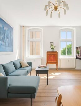 Nahe der Prenzlauer Alle: bezugsfreie helle 2/3-Zimmer Altbauwohnung zum Verkauf - Berlin