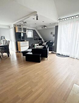Moderne Maisonette mit Kamin, zwei Balkonen & zwei Tiefgaragenstellplätze - Ihr neues Zuhause in Tamm - Tamm