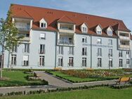 Seltene Gelegenheit... helle 2 Zimmer-Wohnung mit Loggia und Tiefgaragenstellpiatz im Seniorenwohnzentrum "Unteres Tor" - Haßfurt