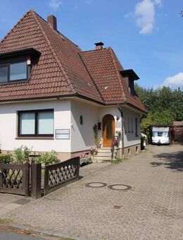Großzügiges Wohnhaus und Büro- / Praxisräume auf einem Grundstück - Langen (Landkreis Cuxhaven)