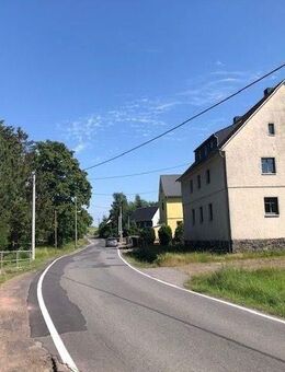 Attraktive Bestandsimmobilie mit fünf Wohneinheiten und Ausbaureserven - Lichtenau (Sachsen)