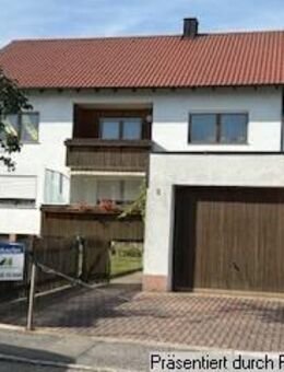 Sehr schöne helle lichtdurchflutete Obergeschoßwohnung mit überdachten Balkon und Gartennutzung - Gaimersheim