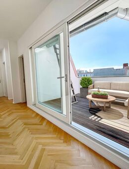 NEUWERTIGE, GROSSE HELLE 5-6 ZIM.DG + 4 TERRASSEN, 2 BÄDER + WC & LIFT, IN KIEZLAGE-FRIEDRICHSHAIN - Berlin