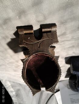 Um1895 geschnitzter Taschenuhr Ständer Nußbaum Schwarzwald Volkskunde Trump Technick !! - Sternenfels