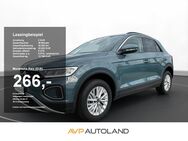 VW T-Roc, 1.0 TSI Life | | | |, Jahr 2023 - Zwiesel