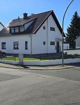 Ansprechendes freistehendes Ein-/Zweifamilienhaus + Anbau und separatem Eingang in Limbach - Kirkel