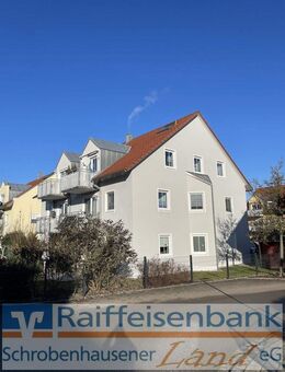 Hier scheint die Sonne rein! 2-Zimmer-Dachegschosswohnung inkl. Küche und Stellplätze - Schrobenhausen