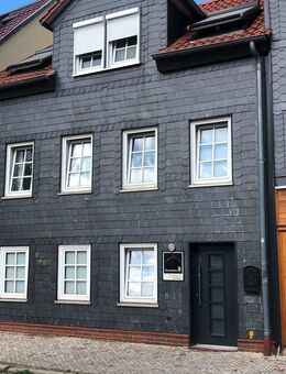 Zentral gelegenes Einfamilienhaus mit Einliegerwohnung und großer Terrasse - Eisenach