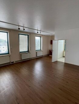 Großzügig geschnittene 1-Zimmer-Wohnung - direkt vom Eigentümer! [HMR-O57E07] - Wiesbaden