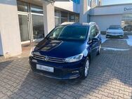 VW Touran, 1.5 TSI Highline Highline, Jahr 2022 - Pasewalk