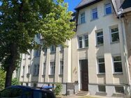 Großzügige DG 4-Zimmer mit neuem Laminat, Wannenbad und Balkon in ruhiger Lage! EBK mgl. - Chemnitz