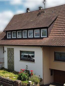 Freistehendes EFH mit Platz für die ganze Familie - Böblingen