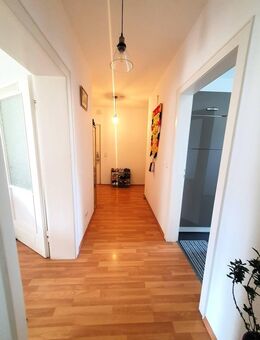 Bonn-Friesdorf: Miete rein, Sorgen raus - Wohnung mit Potenzial und Charme bereit für Ihr Portfolio! - Bonn