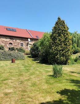 Idyllisches Bauernhaus mit zwei Wohneinheiten, Scheune und Carport in 04680 Colditz OT Zschirla - Geithain