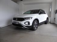 VW T-Roc, 1.5 TSI MOVE, Jahr 2023 - Arnsberg