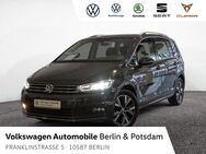 VW Touran, 1.5 TSI Highline, Jahr 2020 - Berlin