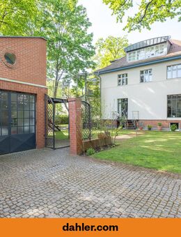 Großzügige Zweifamilienvilla mit herrschaftlichem Flair in der Nähe der Dahme - Berlin