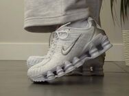 Ich suche Nike tns oder Nike shox - Berlin