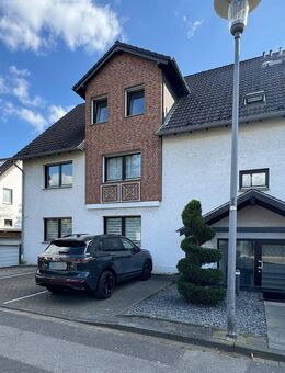 Toller Schnitt und Süd-Balkon - Köln