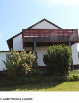 Dachgeschosswohnung - Erstbezug nach Kernsanierung mit sehr großer Dachterrasse und Garten - Sengenthal