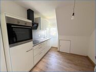 Erstbezug - heimelige 4,5 Zi.-Wohnung im OG und DG mit Fernblick und Garage! - Fridingen (Donau)