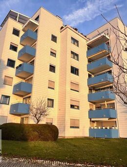 Rundum perfekt: Moderne 2-Zimmer-Wohnung mit Traumblick über Besigheim & Garage - Besigheim