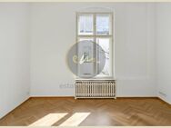 Absolut zentral und ruhig gelegen: Toller Altbau, sonnige Ausrichtung mit Balkon und Aufzug... - Berlin
