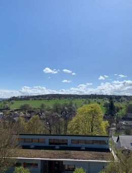 Interessante DG-Wohnung mit Ausblick - Karlsbad
