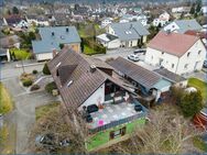 Bezugsfreie 4 Zimmer DG-Whg. in Zweifamilienhaus in Überlingen am Ried mit Garage und Garten. - Singen (Hohentwiel)