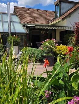 Ein Juwel mit Garten in Schwanstetten, Wohnen mit Stil und Natur - Schwanstetten