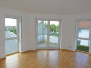 Für Eigennutzer! Freundliche 2-Zimmer-Wohnung mit Südbalkon, Laminat "Sommerbuche" & separater Küche - Weinböhla