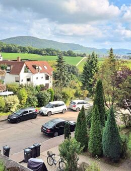 Gepflegte 3,5-Zimmerwohnung in gefragter Lage in Aalen - sofort bezugsfrei - Tiefgarage - Balkon - Aalen