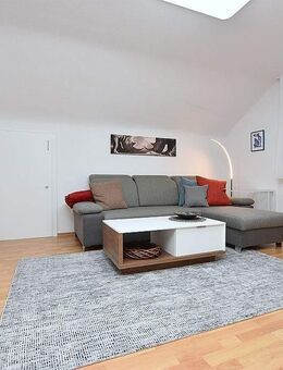 Sonnige, modern möblierte Wohnung mit W-LAN in Ludwigsburg/Tamm - Tamm