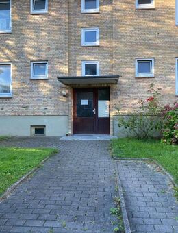 2 Zimmer - Wohnung Frisch Saniert! Mit Balkon - Itzehoe
