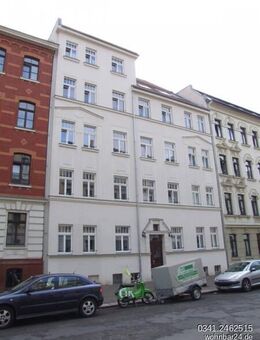 [] gohlis-süd [] kleine 3-raum im 3.og [] südbalkon [] offene küche [] einbauküche [] laminat [] - Leipzig