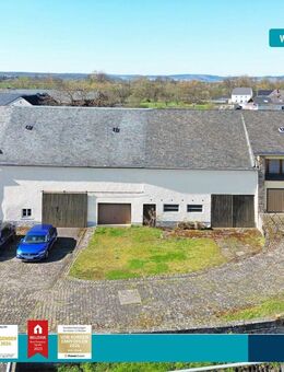 Platten bei Wittlich: Stilvolles Wohnhaus + große Scheune + weitläufigem Grundstück + Altbau - Platten