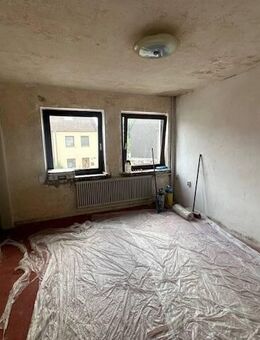 Zentrales Zuhause mitten in Marl mit 2 Grundstücken - perfektes Reihenmittelhaus - Marl (Nordrhein-Westfalen)