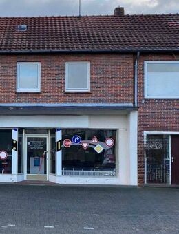 Gewerbeeinheit mit Einliegerwohnung in 1A-Lage Wahnbek - Rastede