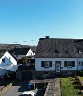 Zuhause ankommen: Stilvoll saniertes Traumhaus mit Garten & Platz für die ganze Familie