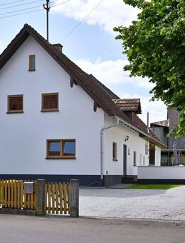 Familientraum in Jettingen: Bauernhaus mit großem Grundstück, Scheune & Top - Anbindung A8 - Jettingen-Scheppach