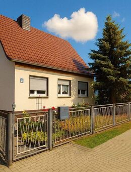 Top Angebot zum Jahresende - EFH für Familien mit Hobbys - Kleines Schmuckstück mit viel Nebengelass - Forst (Lausitz)
