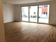 Moderne 2-Zimmer Wohnung, hochwertig ausgestattet, Balkon, FBH, Parkett, Aufzug, Stellplatz - Würzburg