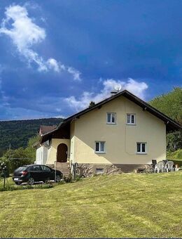 Kleines sanierungsbedürftiges Häuschen im Herzen von Ringelai - Ringelai