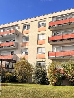 Selbst einziehen oder vermieten - hier ist alles möglich. Balkon, Stellplatz und Wiese vorhanden! - Walldürn