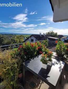 Gepflegte 3-Zimmer DG-Wohnung im Landhausstil, mit Garten, Balkon,Garage, in begehrter Lage in Fischingen - Fischingen