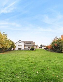 Villa mit herrlichem Fernblick ins Siebengebirge ZFH + Pool + Sauna Bad Honnef Höhe - Bad Honnef